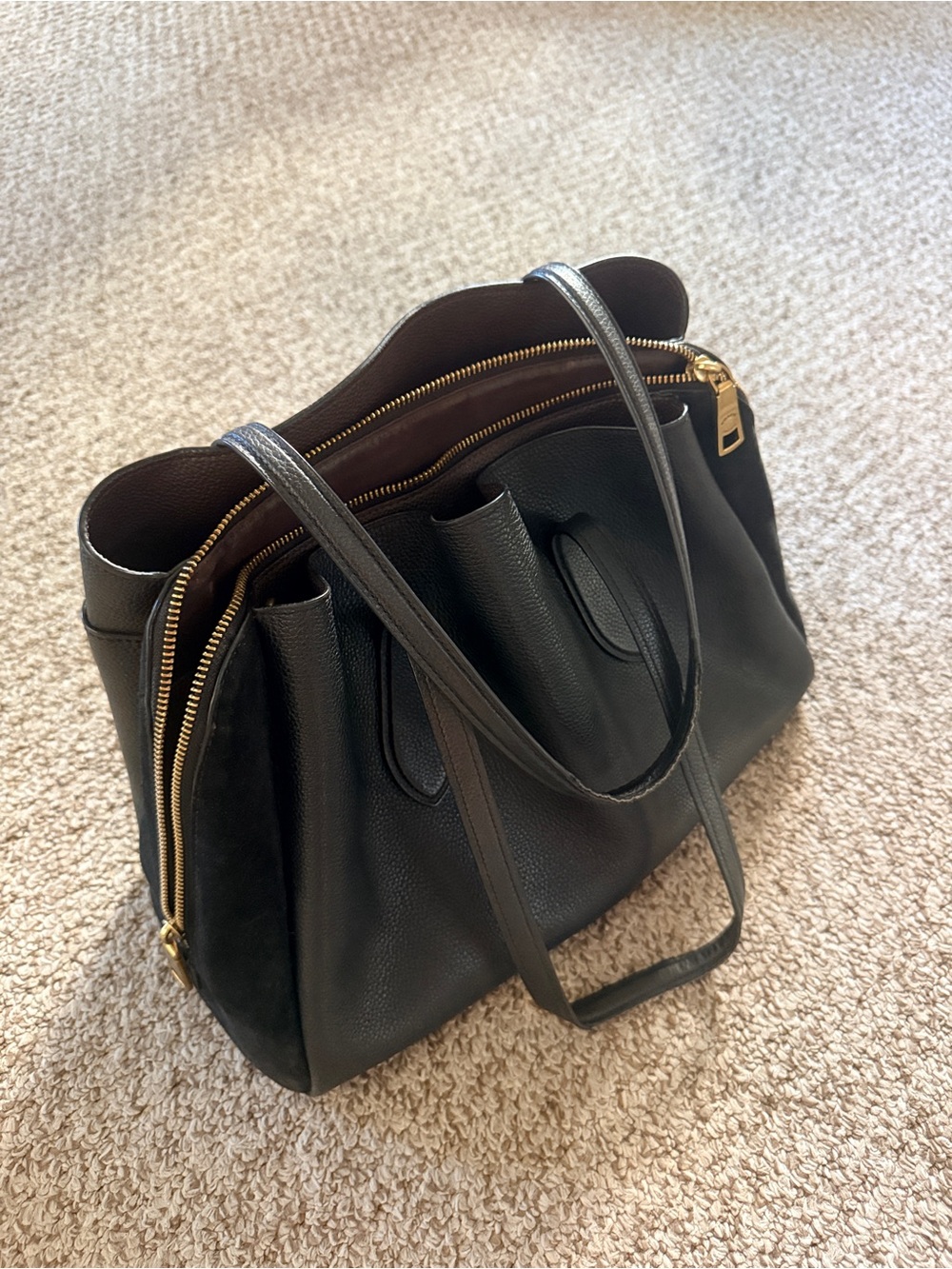Coach Black Pebbled Leather Tote with Gold Turnlock - Picture 4 of 11